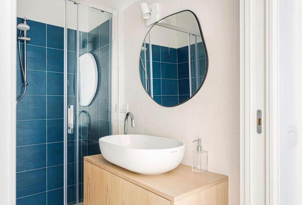 Luxury One Bedroom Corso Buenos Aires Milan Bagian luar foto